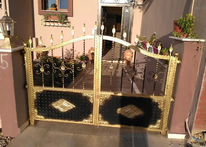 Ephesus Palace 호텔