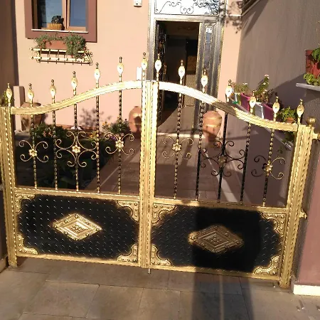 Ephesus Palace 酒店