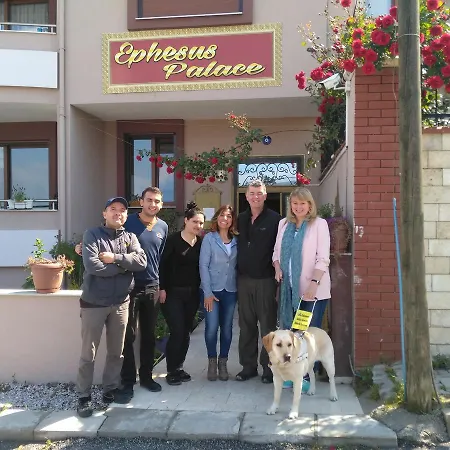 Ephesus Palace 酒店